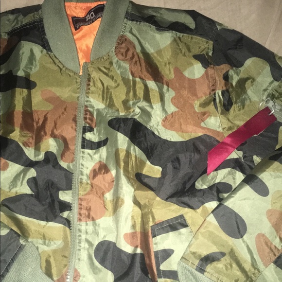 Camouflage Bomber jacket - Picture 2 of 3